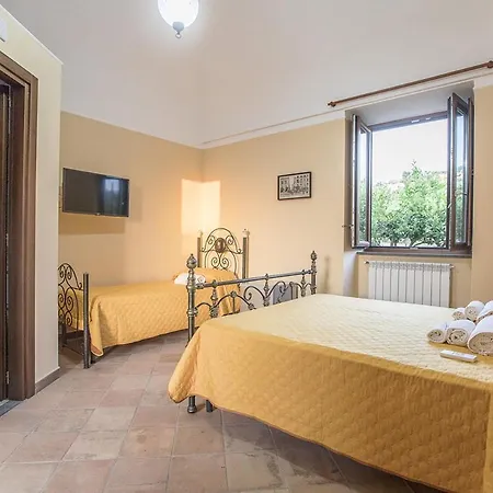 Il Casale Del Sole Montechiaro Tatil Evi