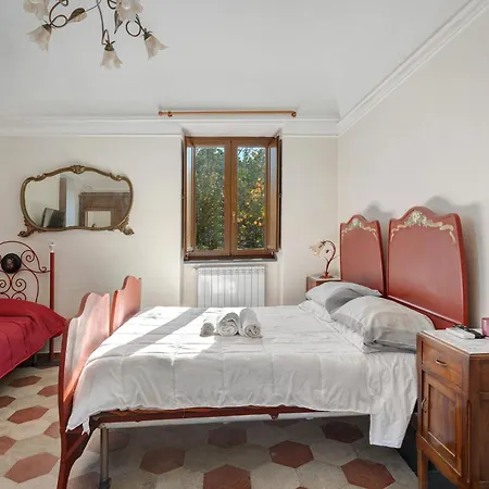 Il Casale Del Sole Montechiaro Tatil Evi *