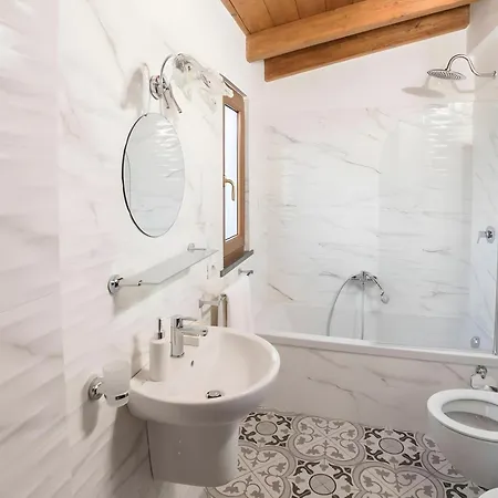Prázdninový dům Il Casale Del Sole Montechiaro *