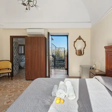 Il Casale Del Sole Montechiaro Tatil Evi Vico Equense